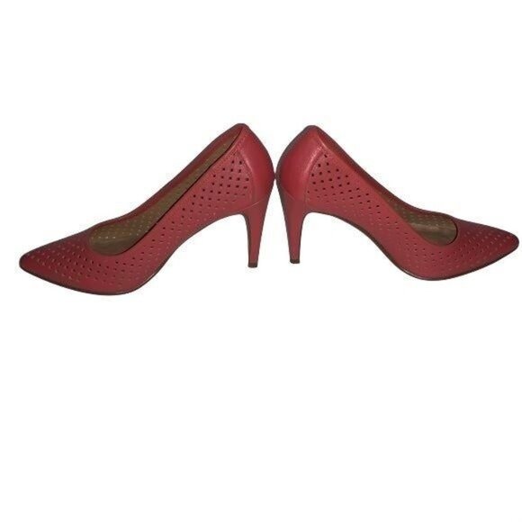 Halogen 8 Red Perforated Pointed-Toe Leather Heels 3.5" Stiletto Pumps - Picture 4 of 6